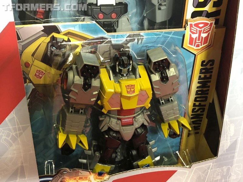 Transformers 35th Anniversary Promotions Is Morethanmeetstheeye  (16 of 32)